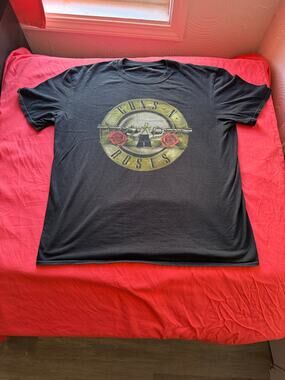 Guns N' Roses Classic Bullet Logo Graphic Tee - Size L